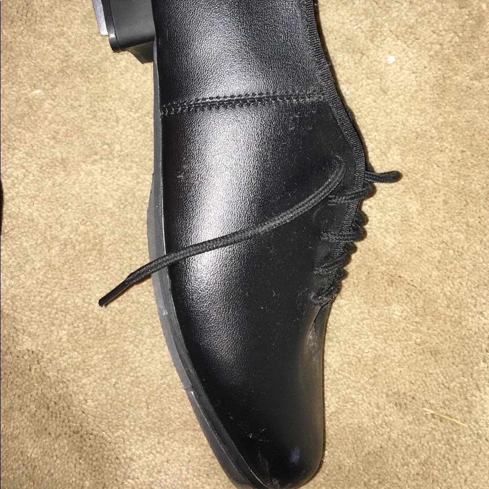 tap shoes